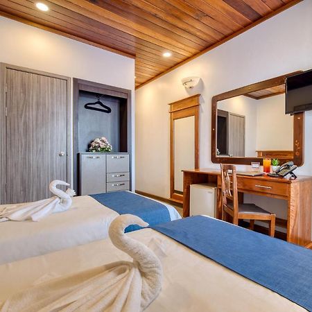 Swans Cay Hotel Bocas del Toro Exterior photo